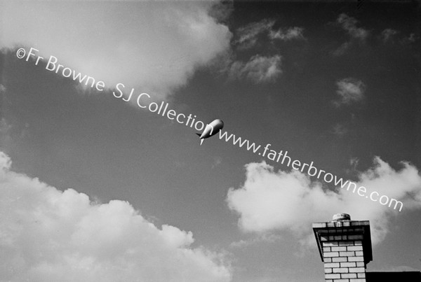 BARRAGE BALLOON OVER ROSSLARE BOAT